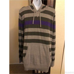 Hooded long sleeve shirt